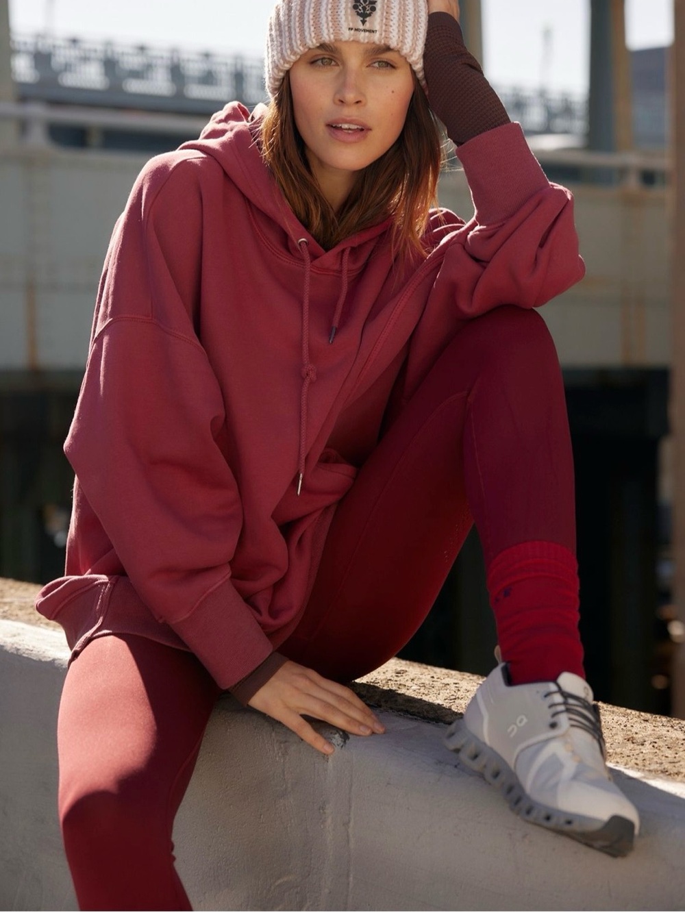 FP Movement Sprint To The Finish Hoodie pullover sour cherry M